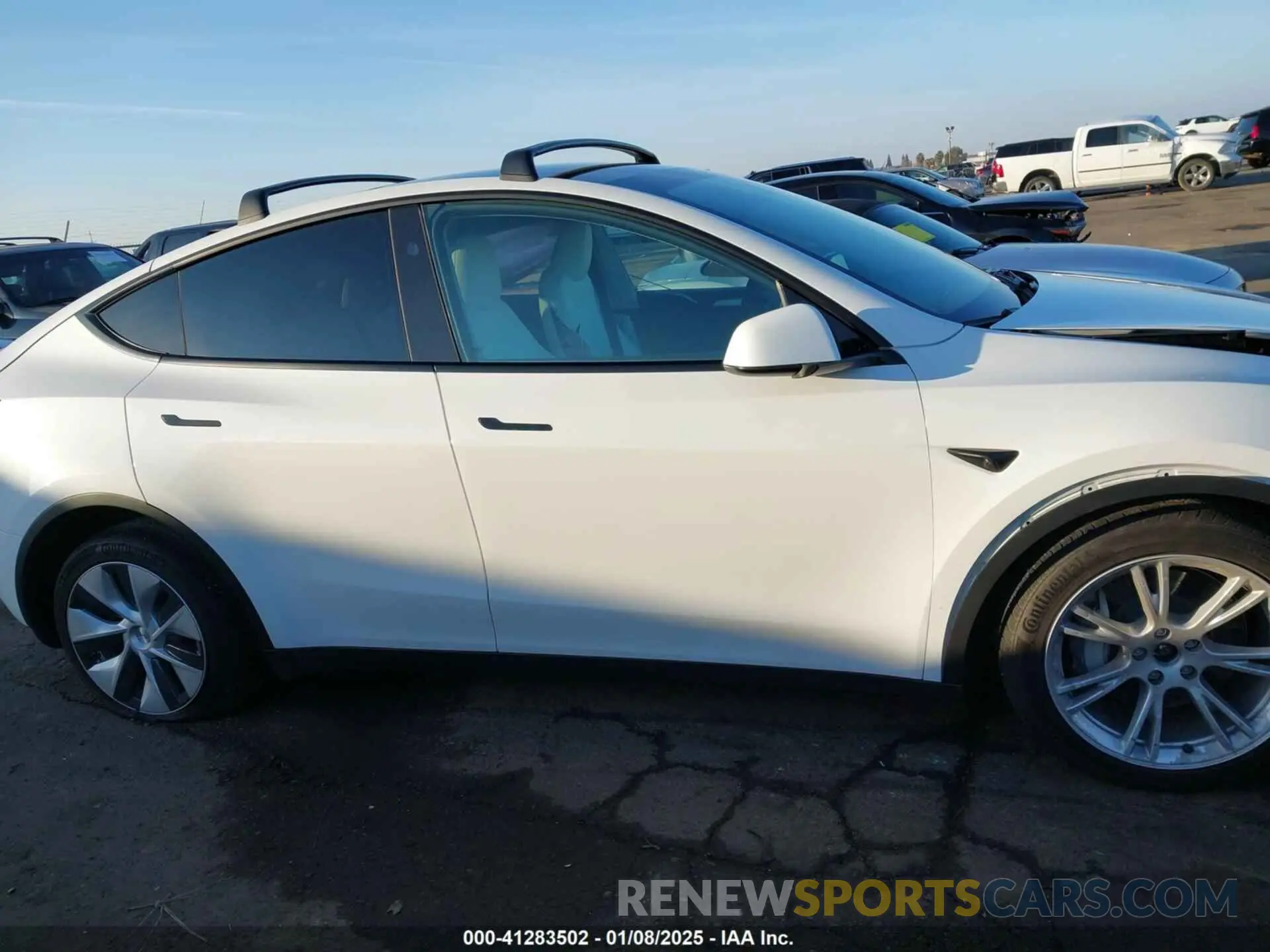 13 Фотография поврежденного автомобиля 7SAYGDEE1RF051860 TESLA MODEL Y 2024
