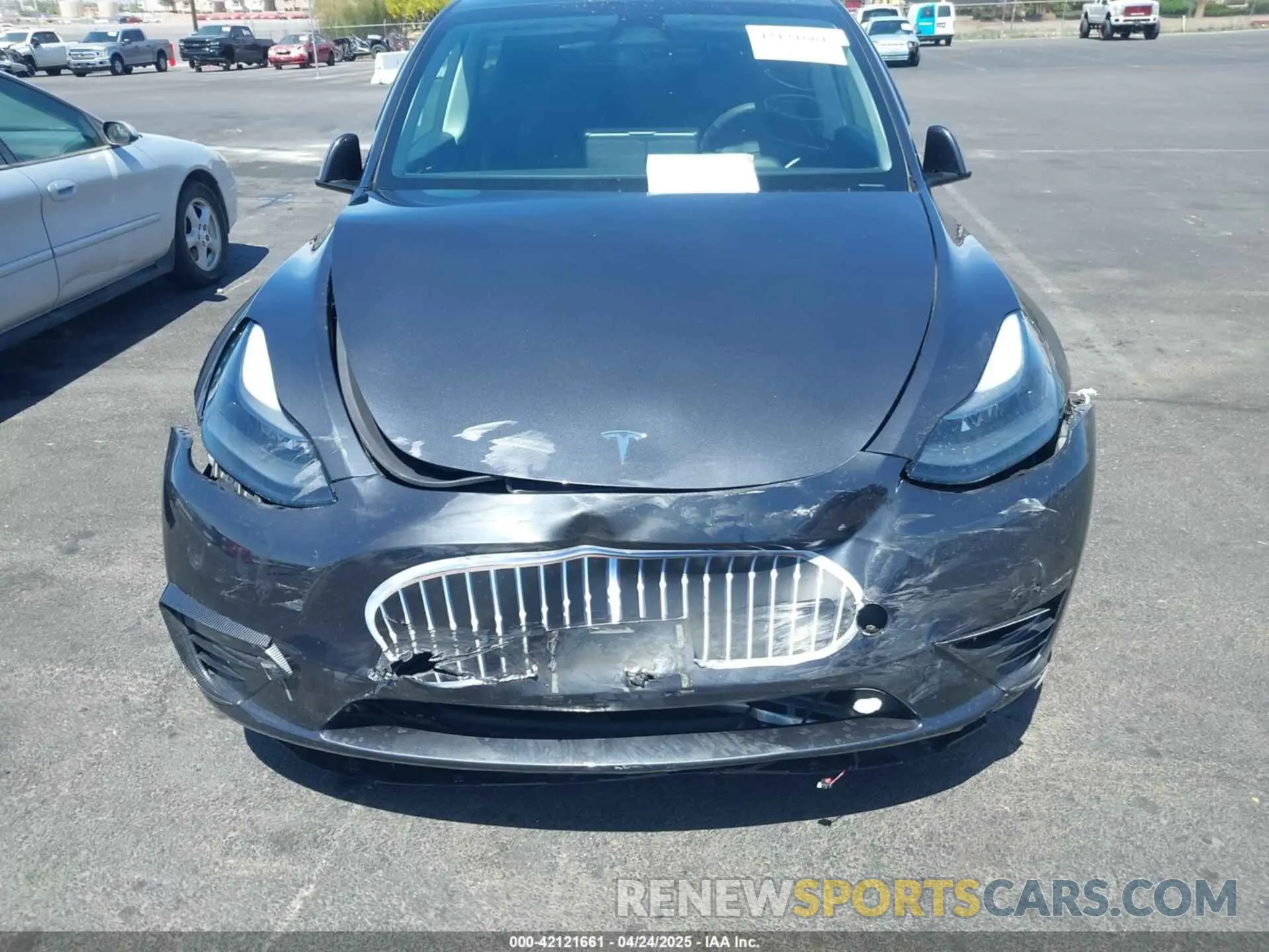 6 Photograph of a damaged car 7SAYGDEE1RF067024 TESLA MODEL Y 2024