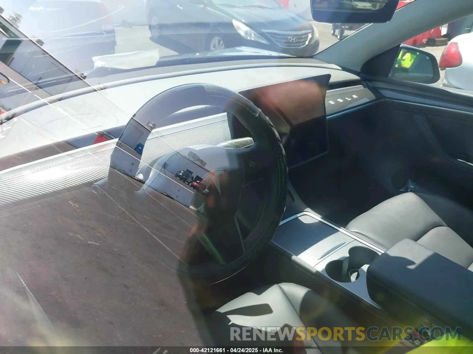 7 Photograph of a damaged car 7SAYGDEE1RF067024 TESLA MODEL Y 2024