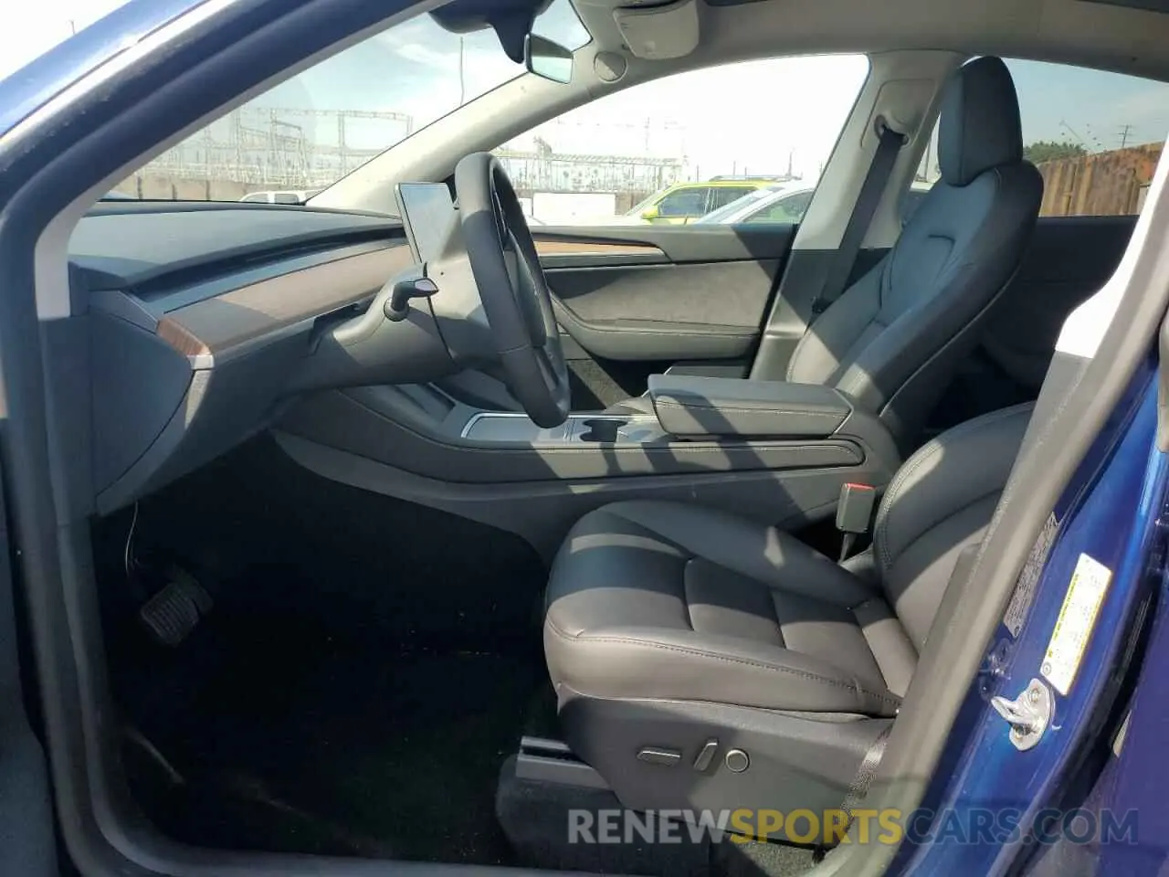 7 Фотография поврежденного автомобиля 7SAYGDEE1RF073499 TESLA MODEL Y 2024
