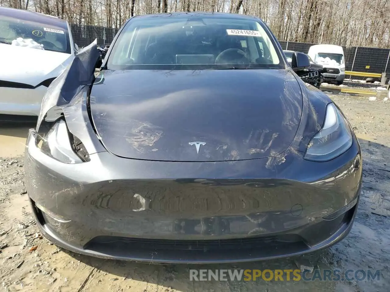 5 Photograph of a damaged car 7SAYGDEE1RF115217 TESLA MODEL Y 2024