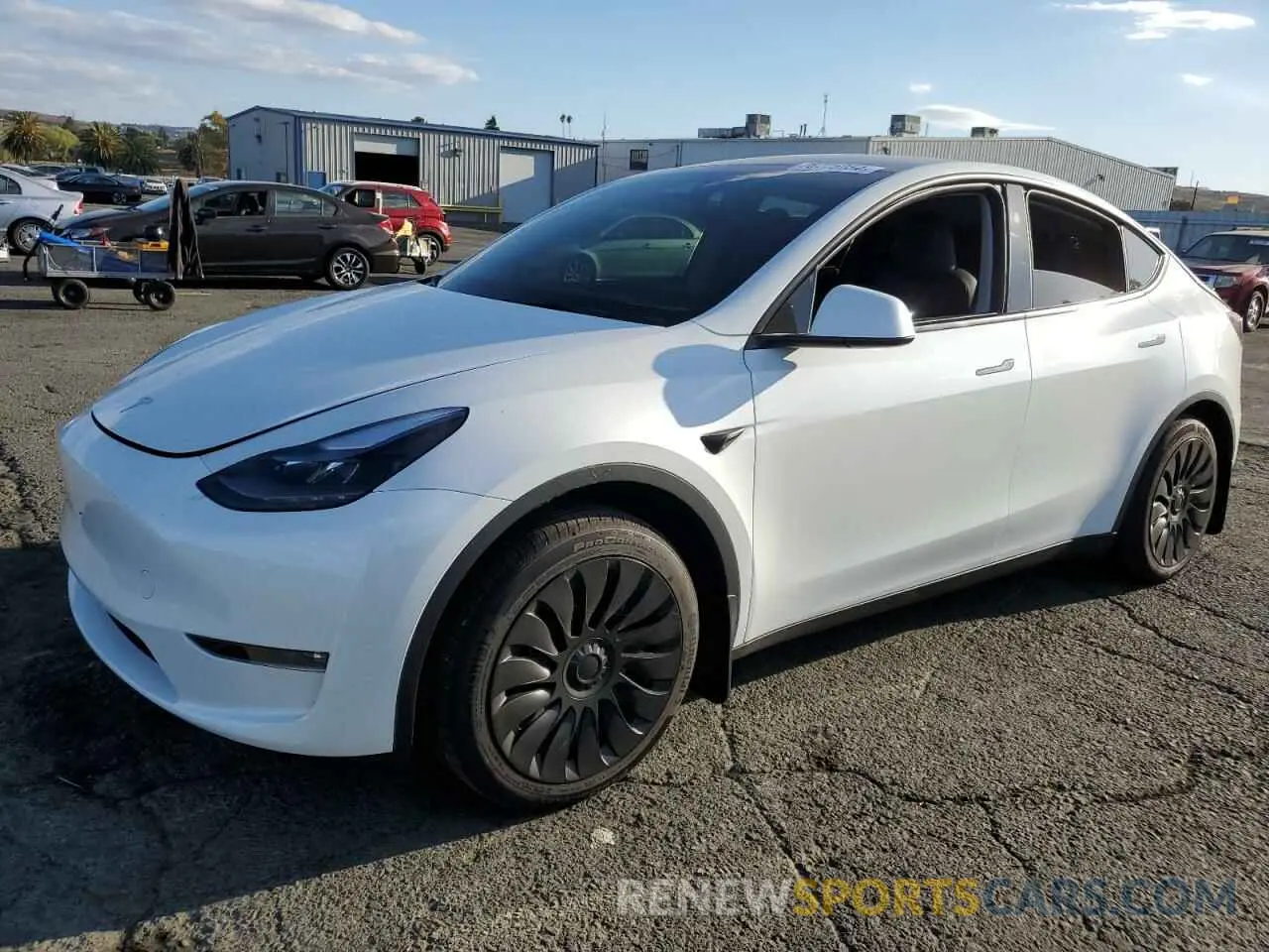 1 Фотография поврежденного автомобиля 7SAYGDEE1RF176745 TESLA MODEL Y 2024