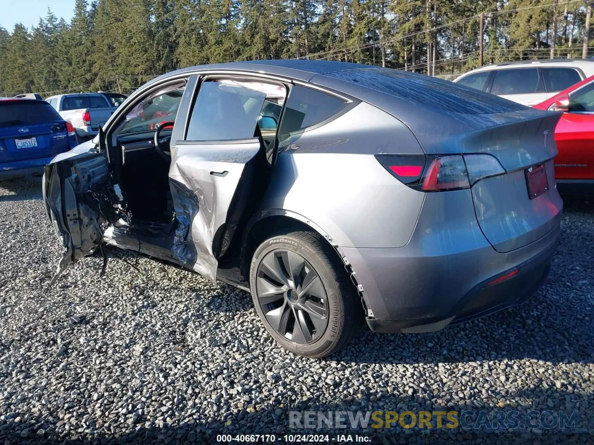 3 Photograph of a damaged car 7SAYGDEE1RF200705 TESLA MODEL Y 2024