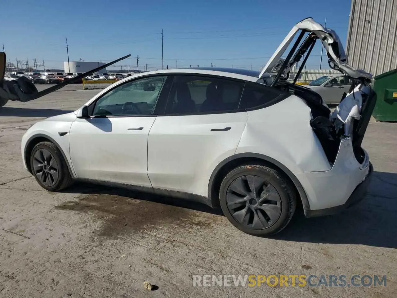 2 Photograph of a damaged car 7SAYGDEE1RF212496 TESLA MODEL Y 2024