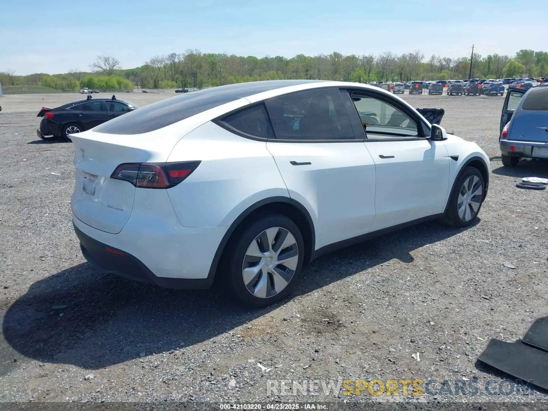 4 Фотография поврежденного автомобиля 7SAYGDEE2RA223679 TESLA MODEL Y 2024
