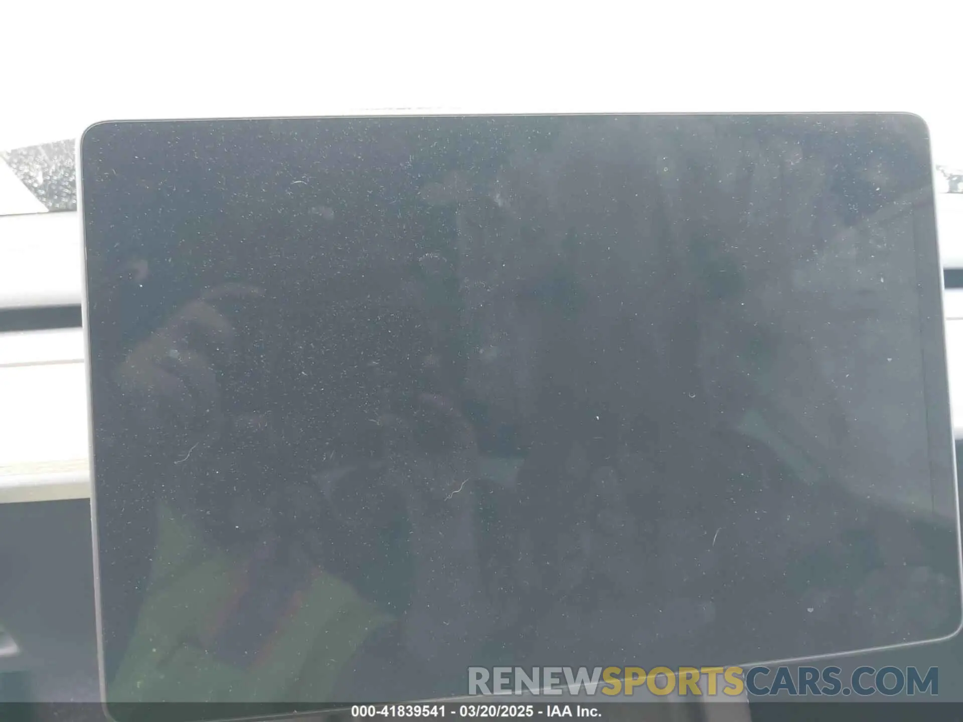 17 Photograph of a damaged car 7SAYGDEE2RA227425 TESLA MODEL Y 2024