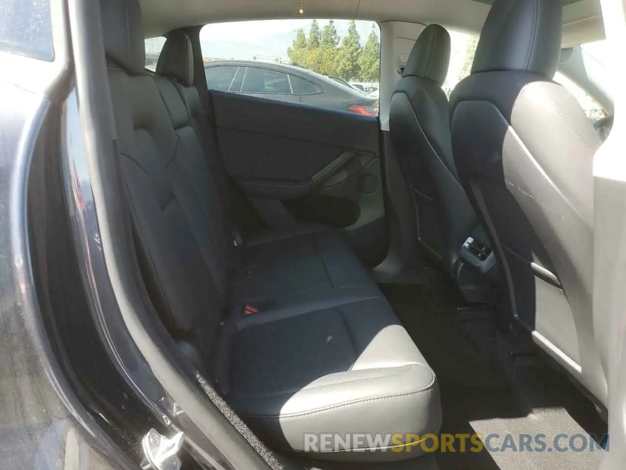 10 Фотография поврежденного автомобиля 7SAYGDEE2RA249439 TESLA MODEL Y 2024