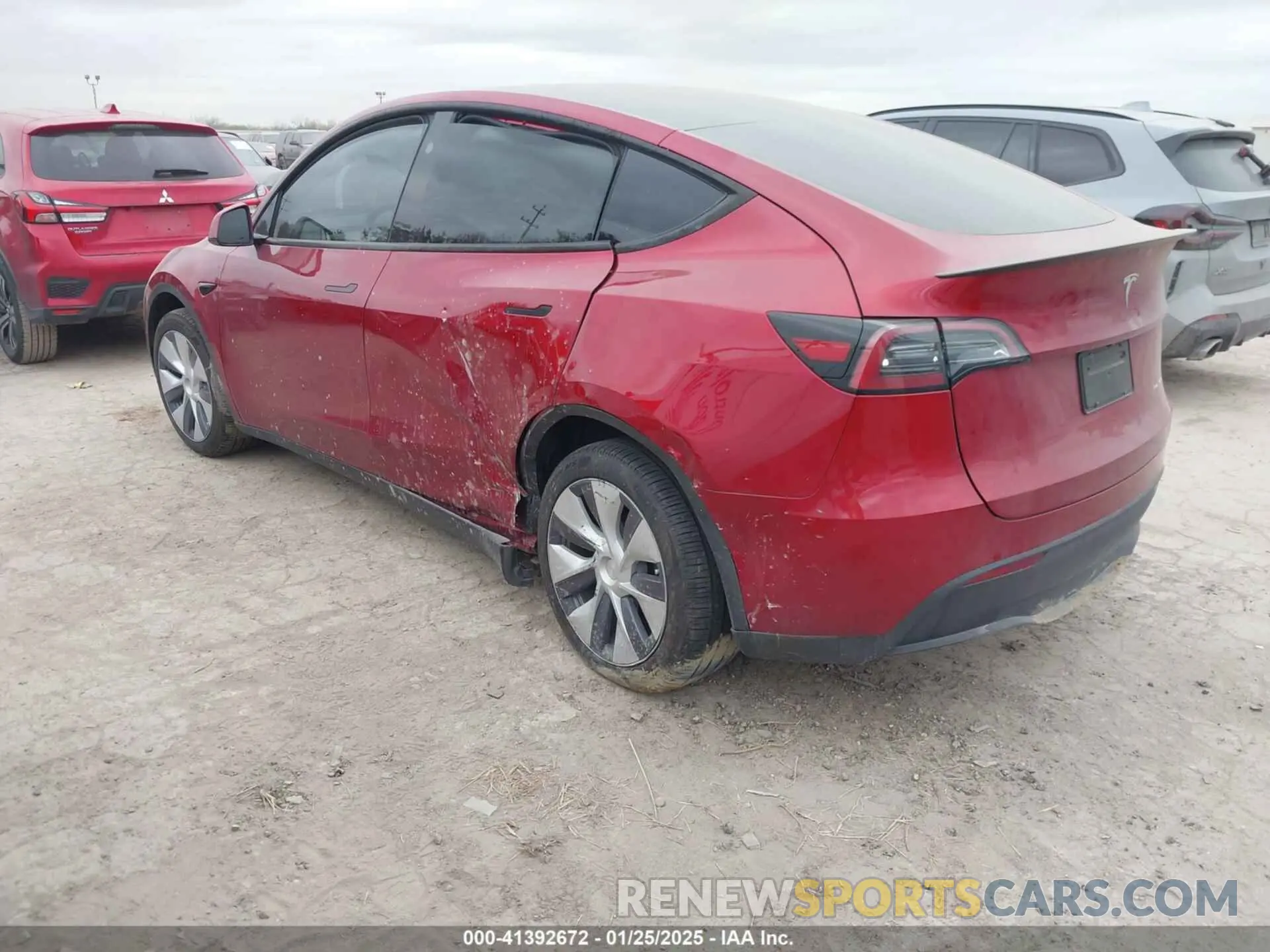 3 Фотография поврежденного автомобиля 7SAYGDEE2RA268086 TESLA MODEL Y 2024