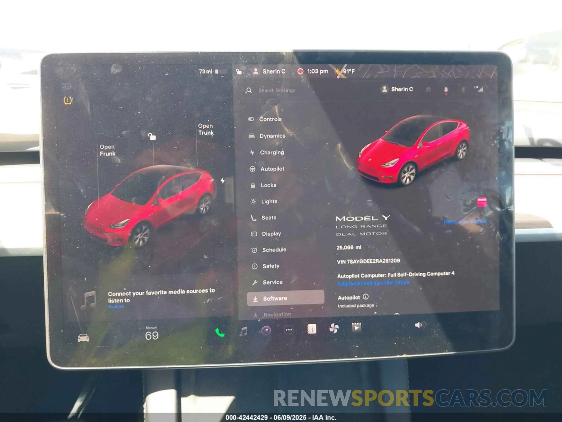 17 Photograph of a damaged car 7SAYGDEE2RA281209 TESLA MODEL Y 2024