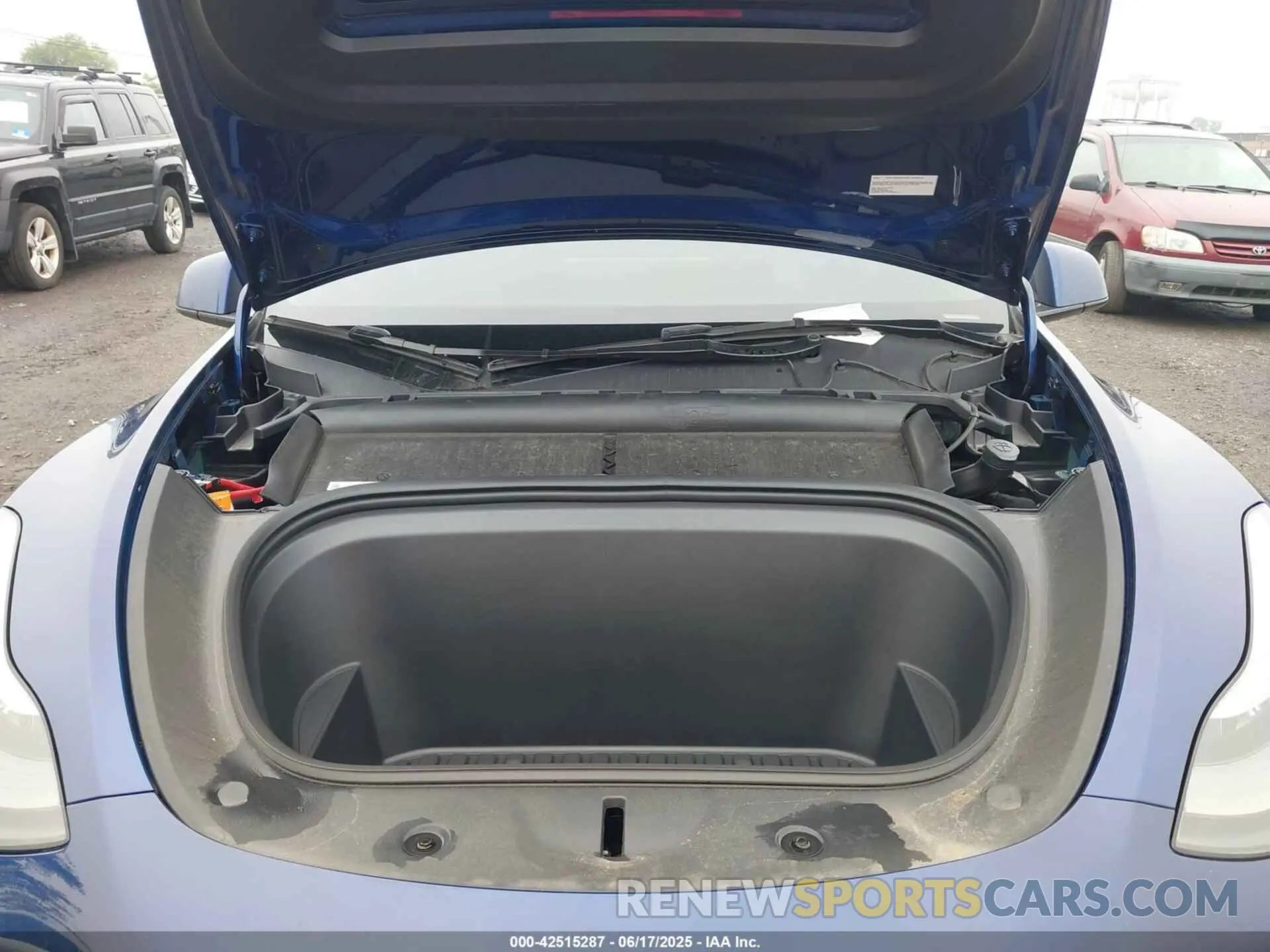 10 Фотография поврежденного автомобиля 7SAYGDEE2RA287463 TESLA MODEL Y 2024
