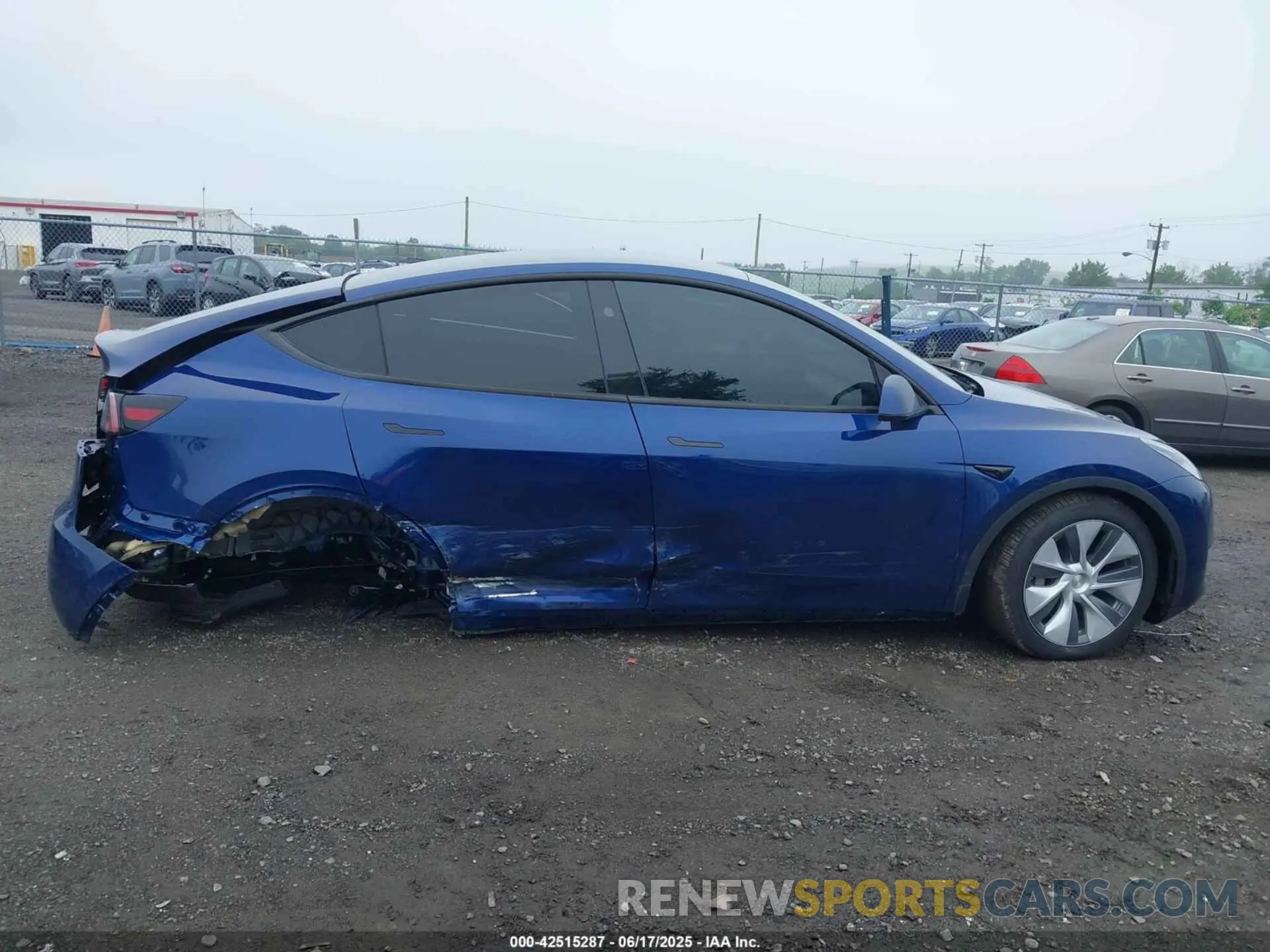 12 Фотография поврежденного автомобиля 7SAYGDEE2RA287463 TESLA MODEL Y 2024