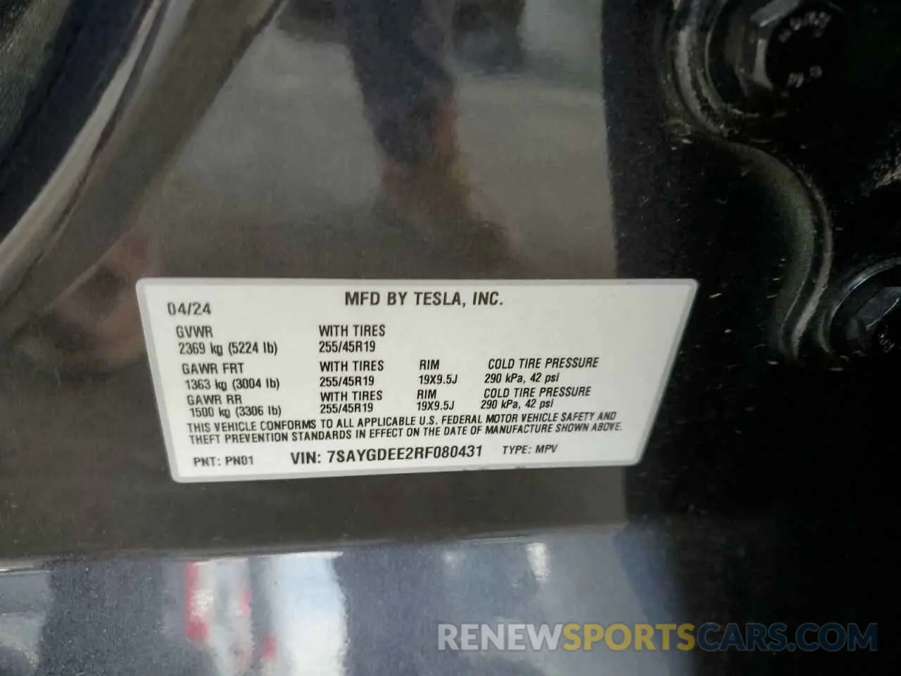13 Photograph of a damaged car 7SAYGDEE2RF080431 TESLA MODEL Y 2024