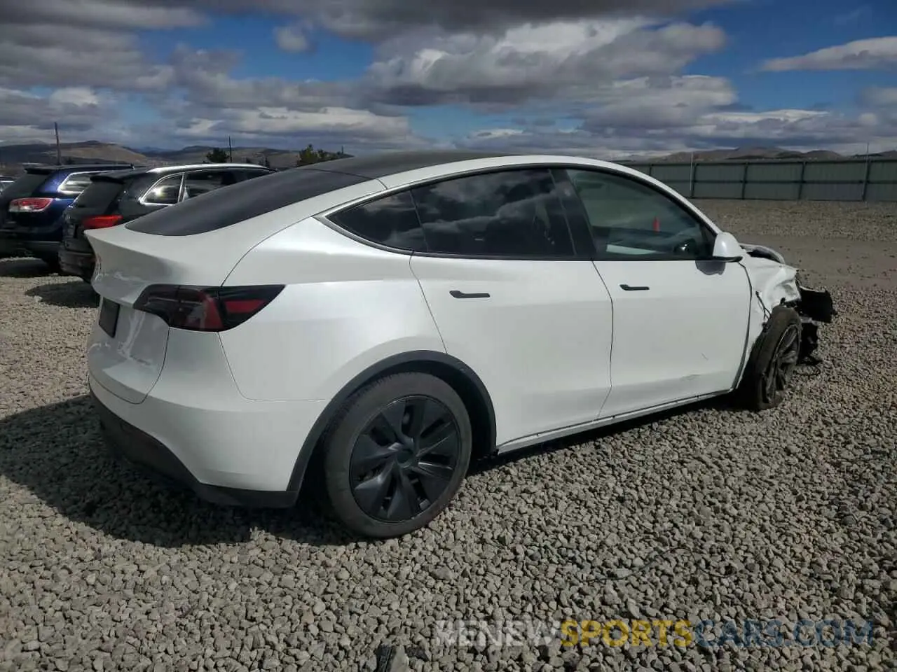 3 Фотография поврежденного автомобиля 7SAYGDEE2RF130499 TESLA MODEL Y 2024