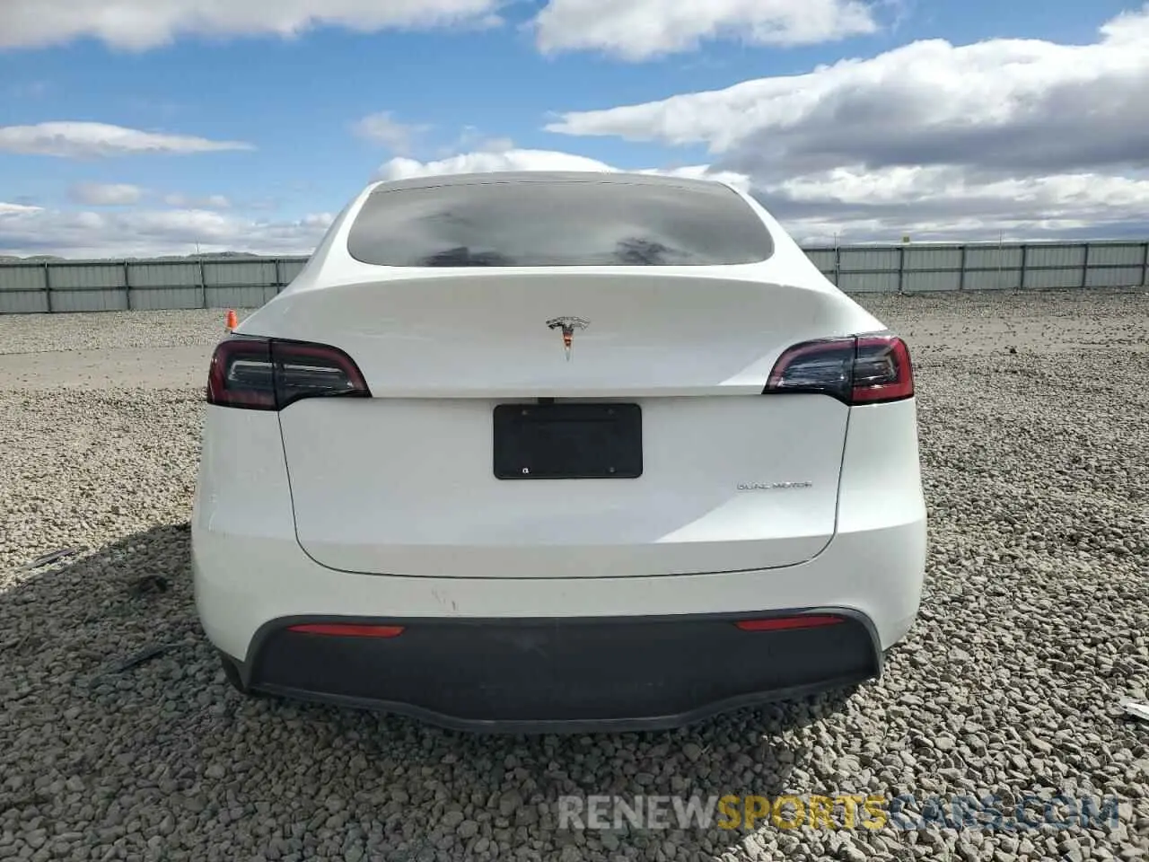 6 Фотография поврежденного автомобиля 7SAYGDEE2RF130499 TESLA MODEL Y 2024