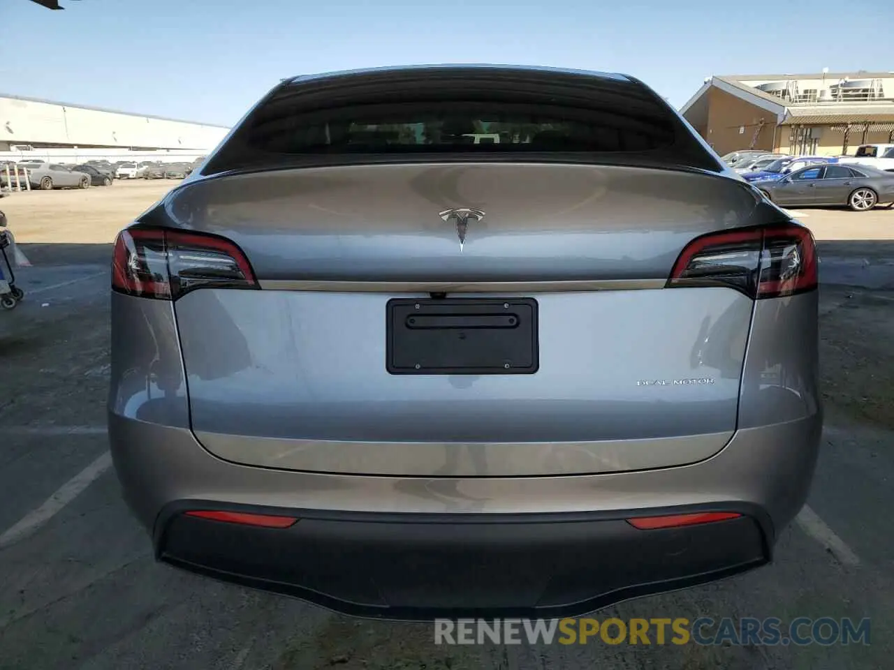 6 Photograph of a damaged car 7SAYGDEE2RF149327 TESLA MODEL Y 2024