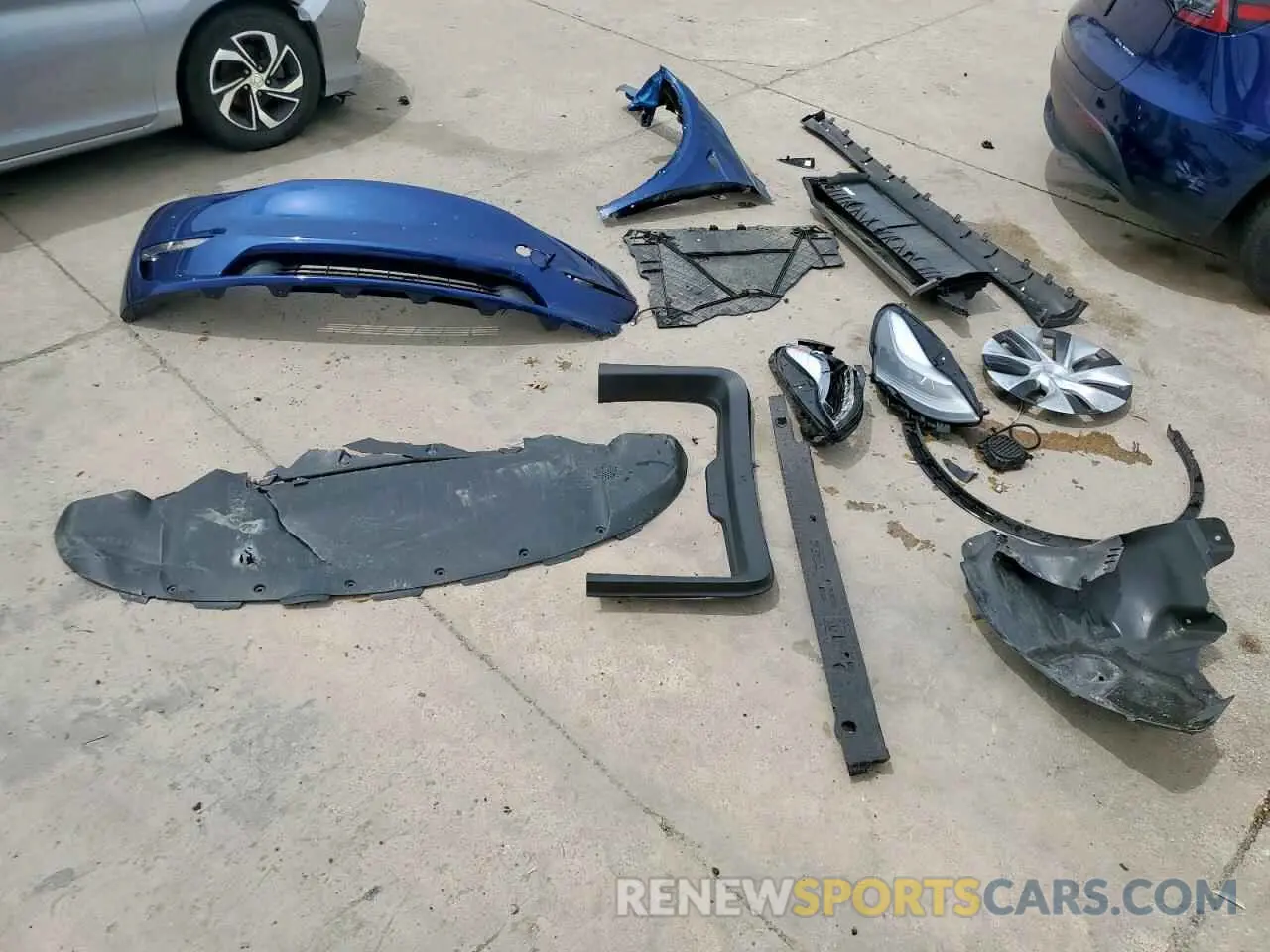 13 Photograph of a damaged car 7SAYGDEE2RF986014 TESLA MODEL Y 2024