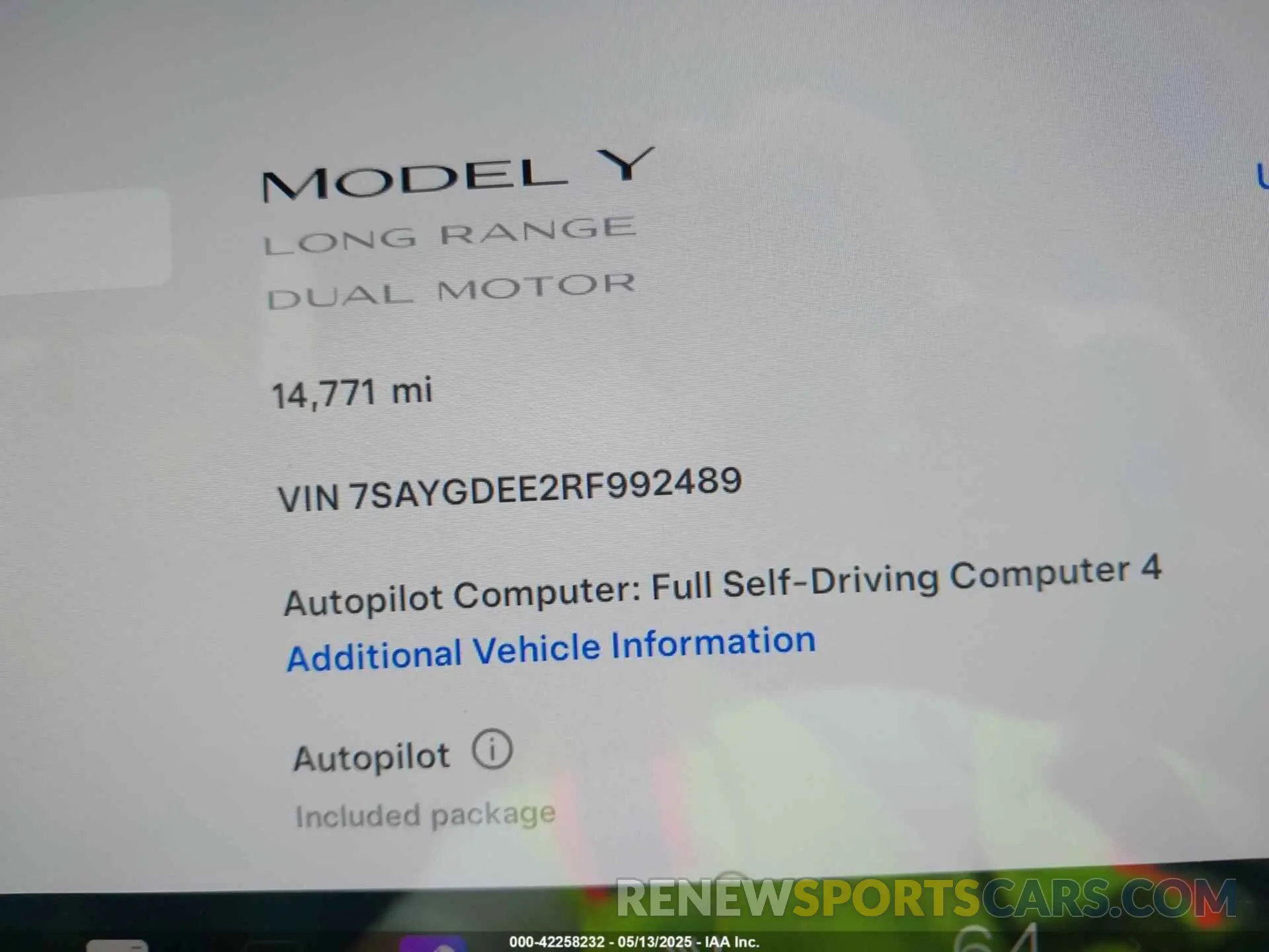7 Photograph of a damaged car 7SAYGDEE2RF992489 TESLA MODEL Y 2024