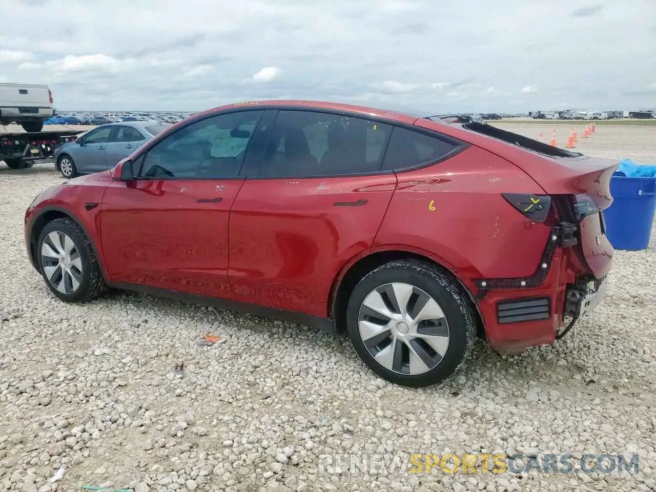 2 Photograph of a damaged car 7SAYGDEE3RA224498 TESLA MODEL Y 2024