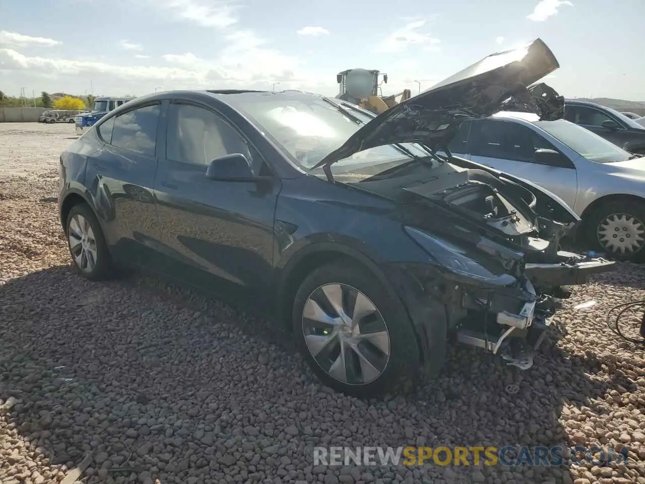 4 Photograph of a damaged car 7SAYGDEE3RA225795 TESLA MODEL Y 2024