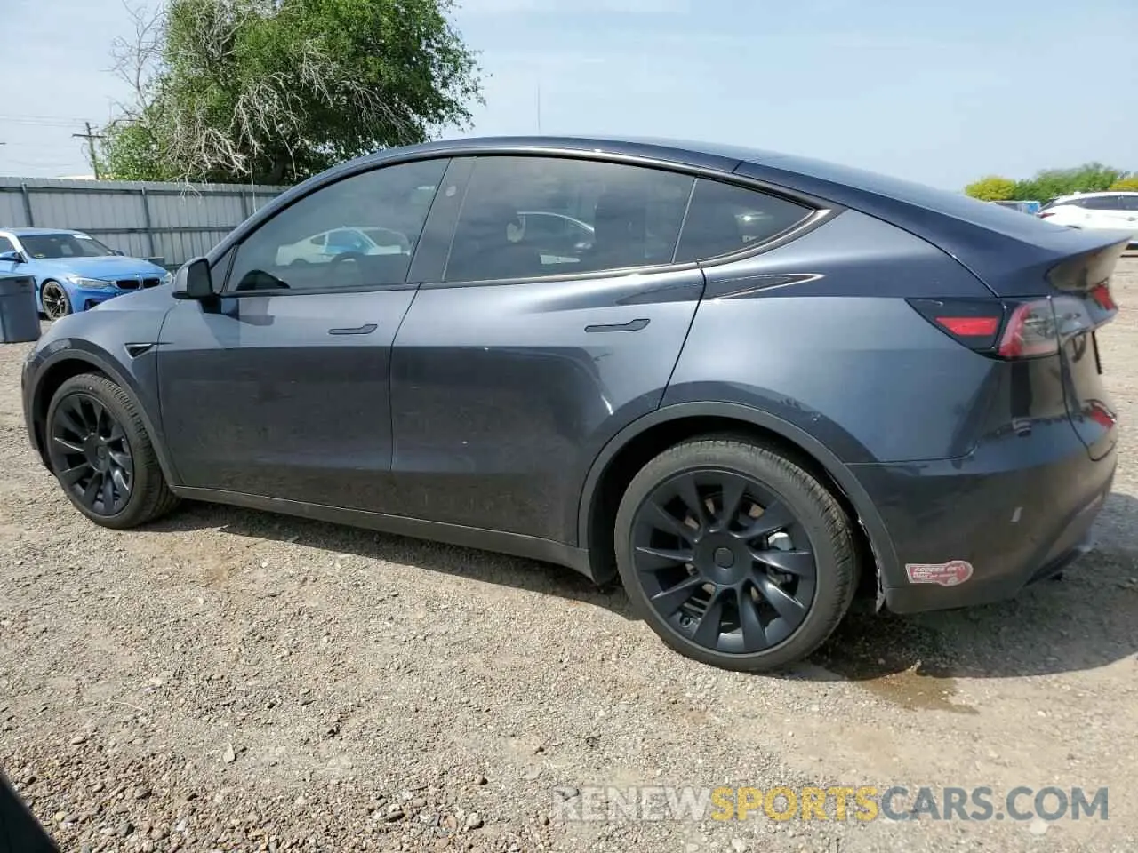2 Фотография поврежденного автомобиля 7SAYGDEE3RA234223 TESLA MODEL Y 2024