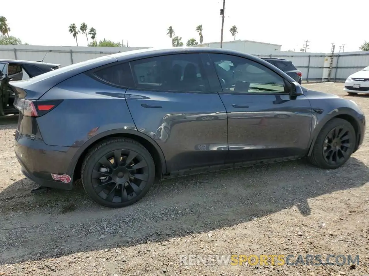 3 Фотография поврежденного автомобиля 7SAYGDEE3RA234223 TESLA MODEL Y 2024
