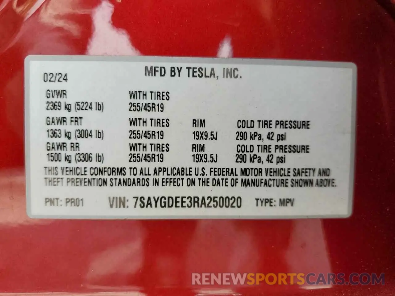13 Photograph of a damaged car 7SAYGDEE3RA250020 TESLA MODEL Y 2024