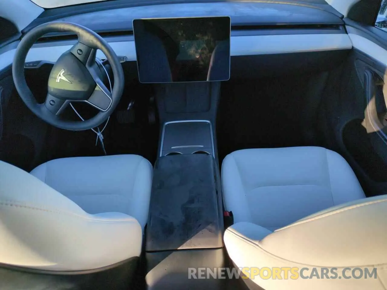 8 Фотография поврежденного автомобиля 7SAYGDEE3RA252026 TESLA MODEL Y 2024
