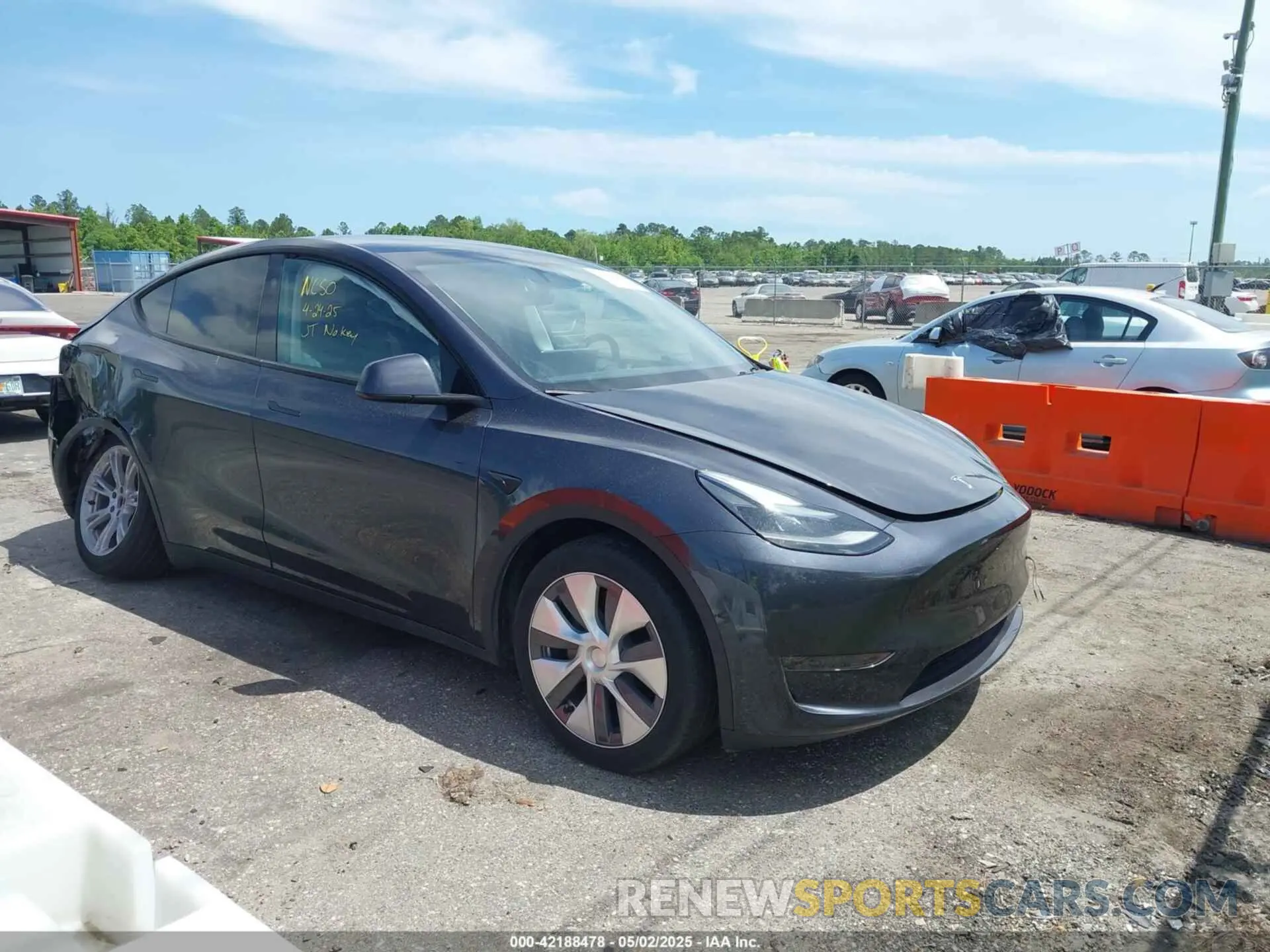1 Фотография поврежденного автомобиля 7SAYGDEE3RA253127 TESLA MODEL Y 2024