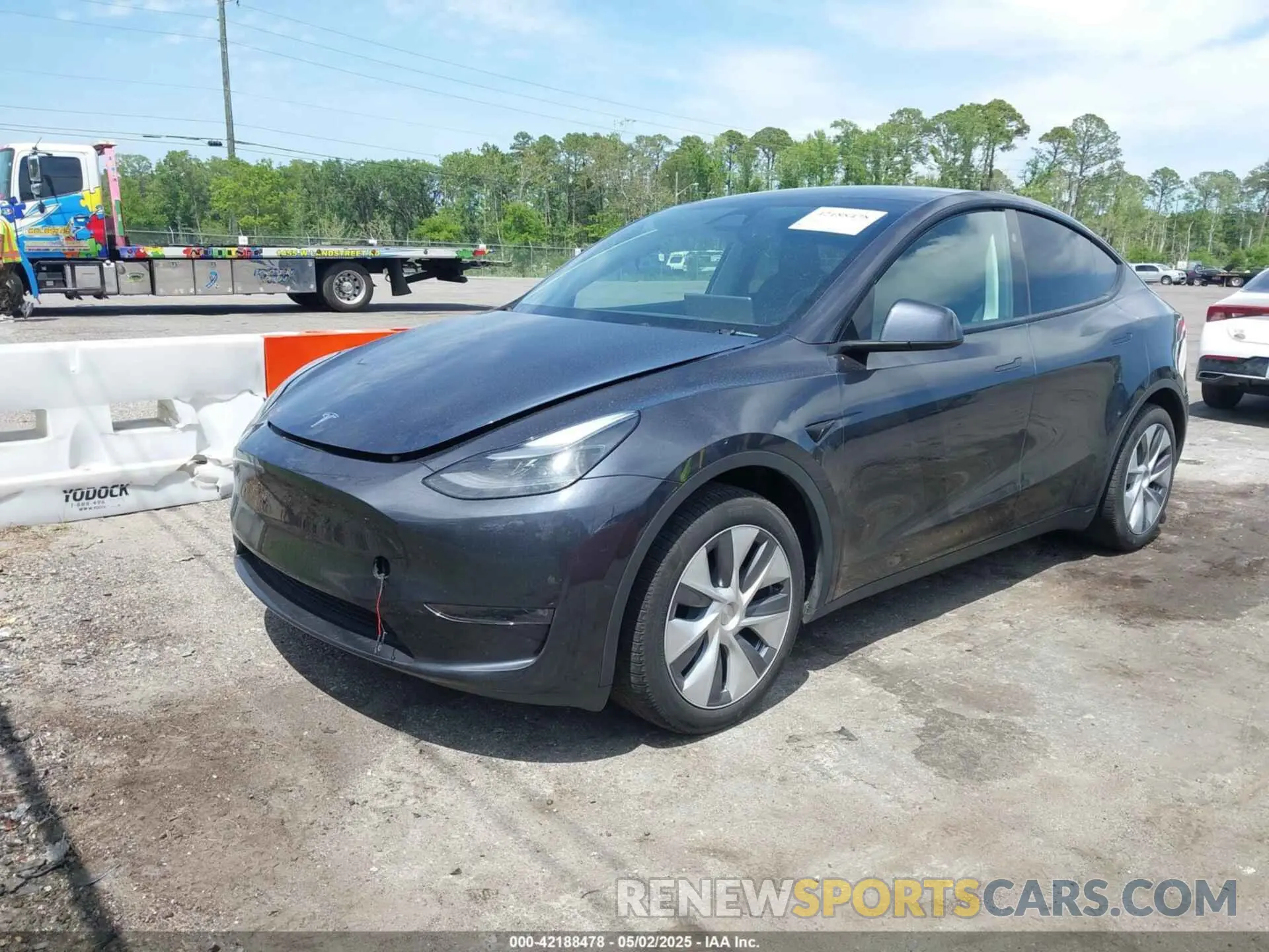 2 Фотография поврежденного автомобиля 7SAYGDEE3RA253127 TESLA MODEL Y 2024