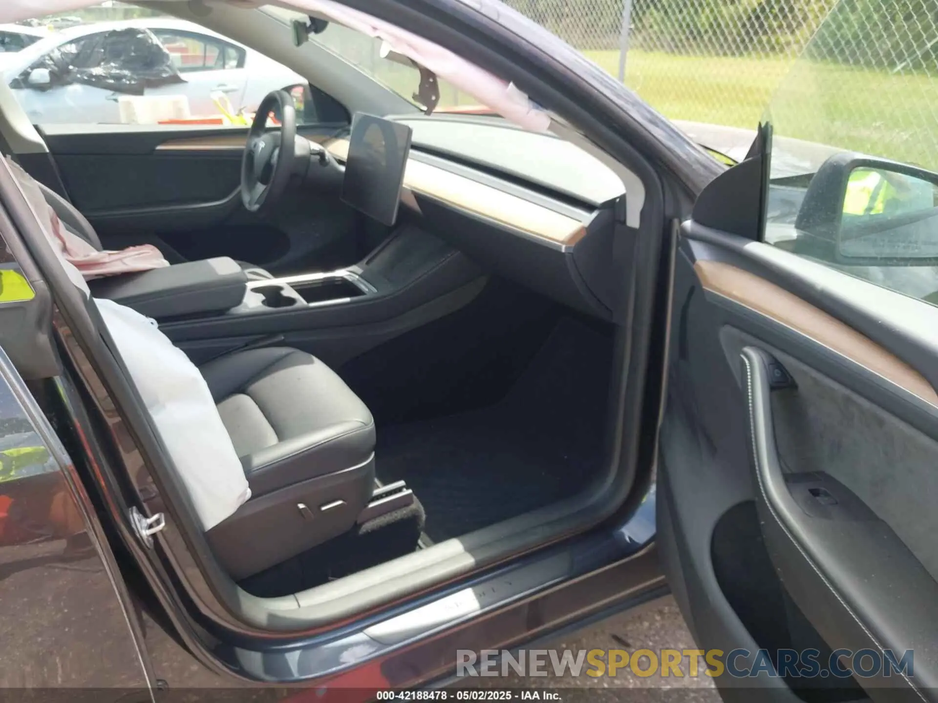 5 Фотография поврежденного автомобиля 7SAYGDEE3RA253127 TESLA MODEL Y 2024