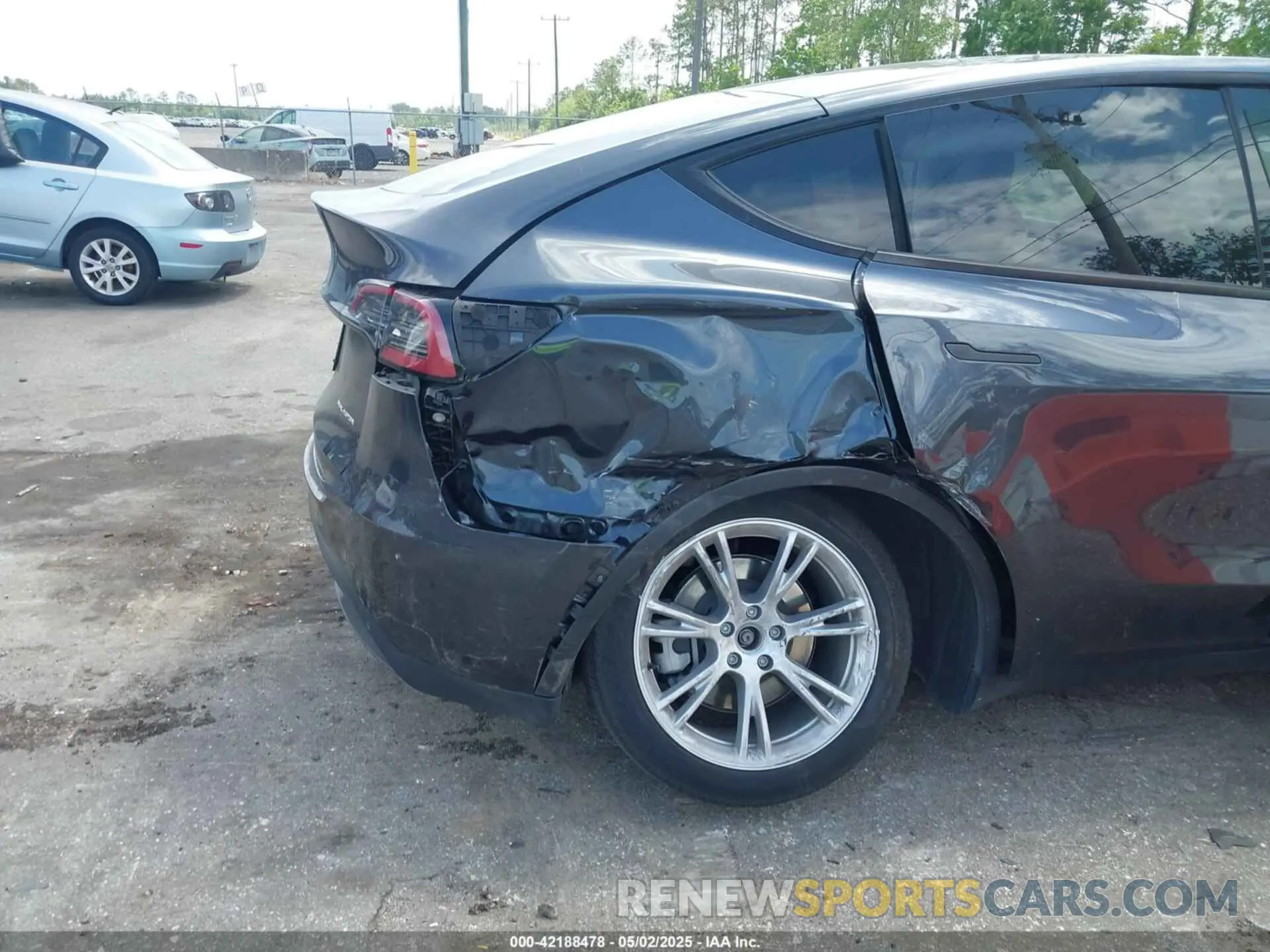 6 Фотография поврежденного автомобиля 7SAYGDEE3RA253127 TESLA MODEL Y 2024