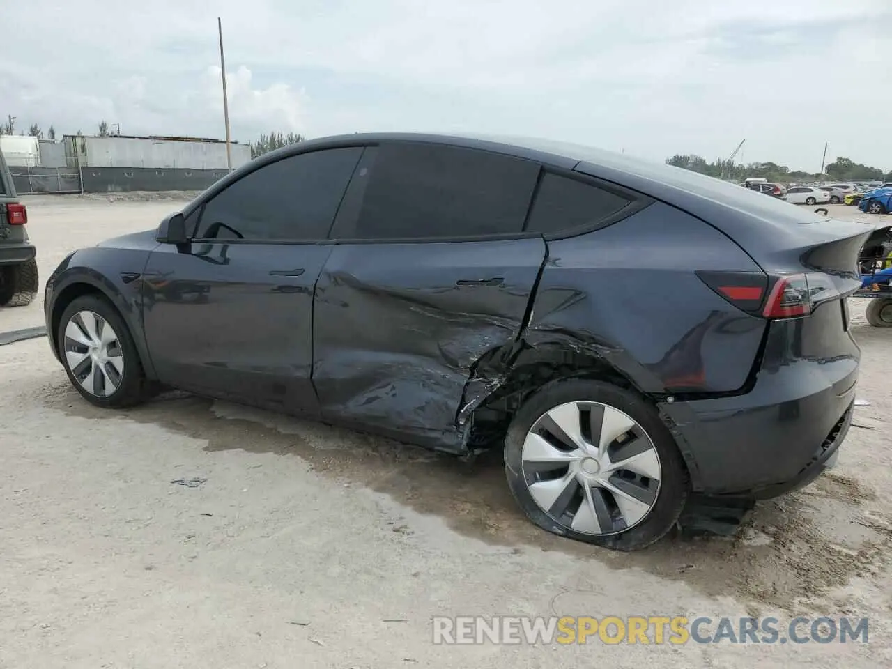 2 Фотография поврежденного автомобиля 7SAYGDEE3RA253354 TESLA MODEL Y 2024