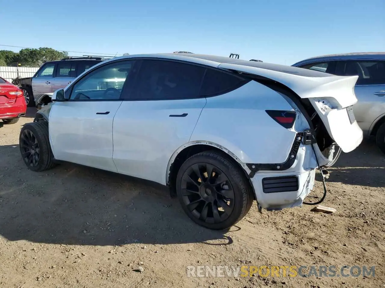 2 Фотография поврежденного автомобиля 7SAYGDEE3RA257999 TESLA MODEL Y 2024