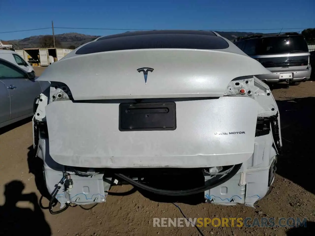 6 Фотография поврежденного автомобиля 7SAYGDEE3RA257999 TESLA MODEL Y 2024