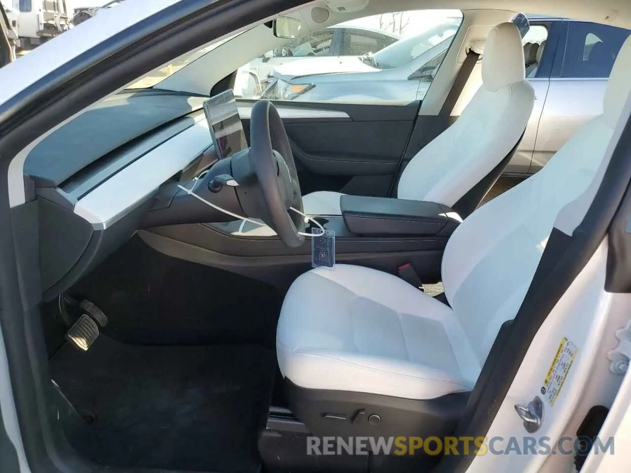 7 Фотография поврежденного автомобиля 7SAYGDEE3RA257999 TESLA MODEL Y 2024