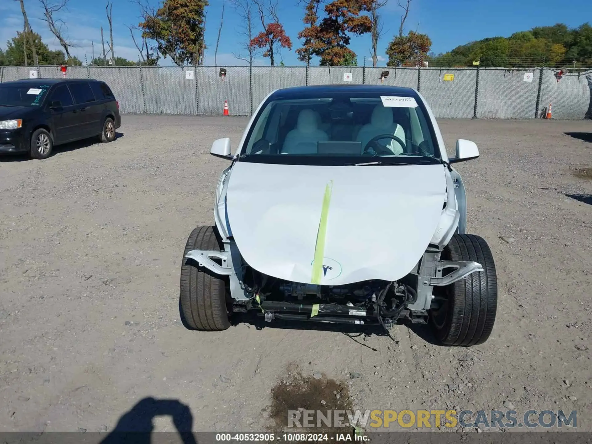 12 Фотография поврежденного автомобиля 7SAYGDEE3RA274687 TESLA MODEL Y 2024