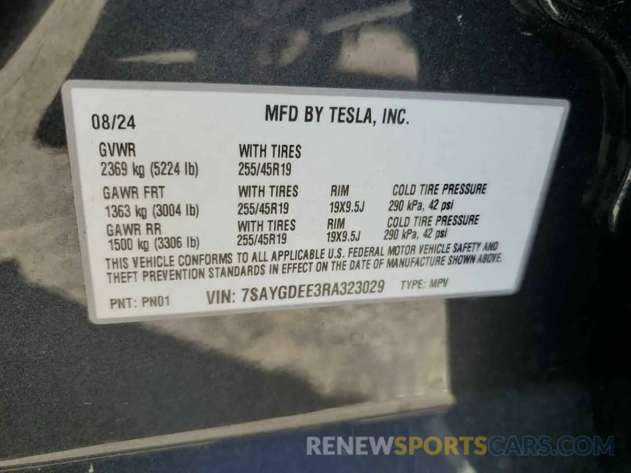 12 Photograph of a damaged car 7SAYGDEE3RA323029 TESLA MODEL Y 2024