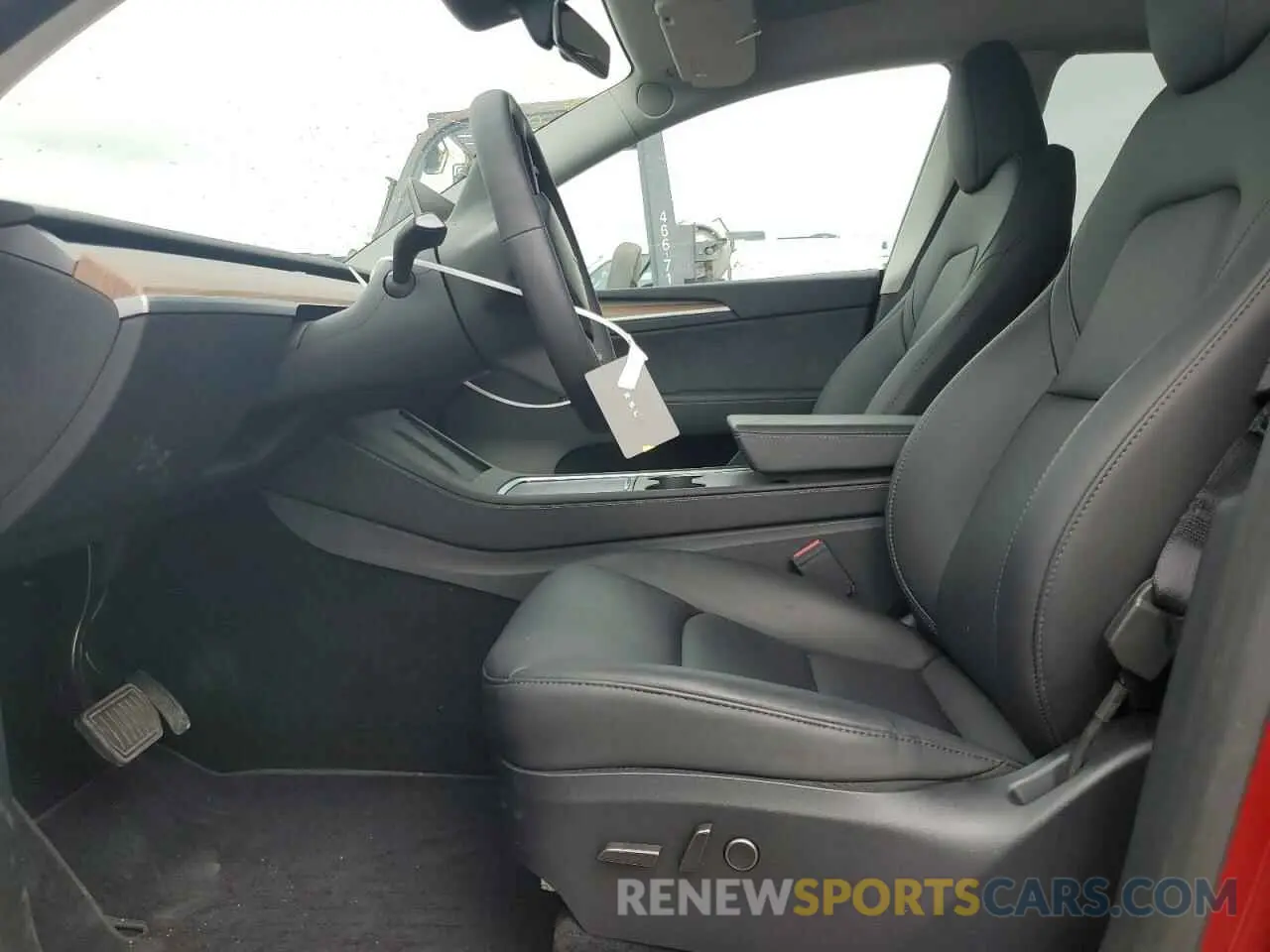 7 Photograph of a damaged car 7SAYGDEE3RF046322 TESLA MODEL Y 2024
