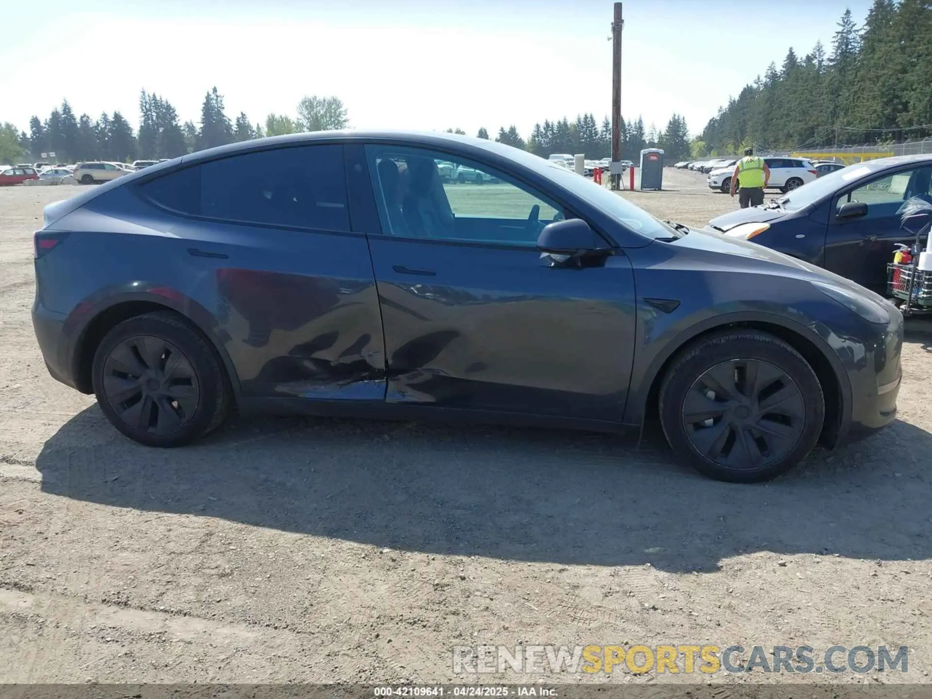 13 Фотография поврежденного автомобиля 7SAYGDEE3RF177458 TESLA MODEL Y 2024