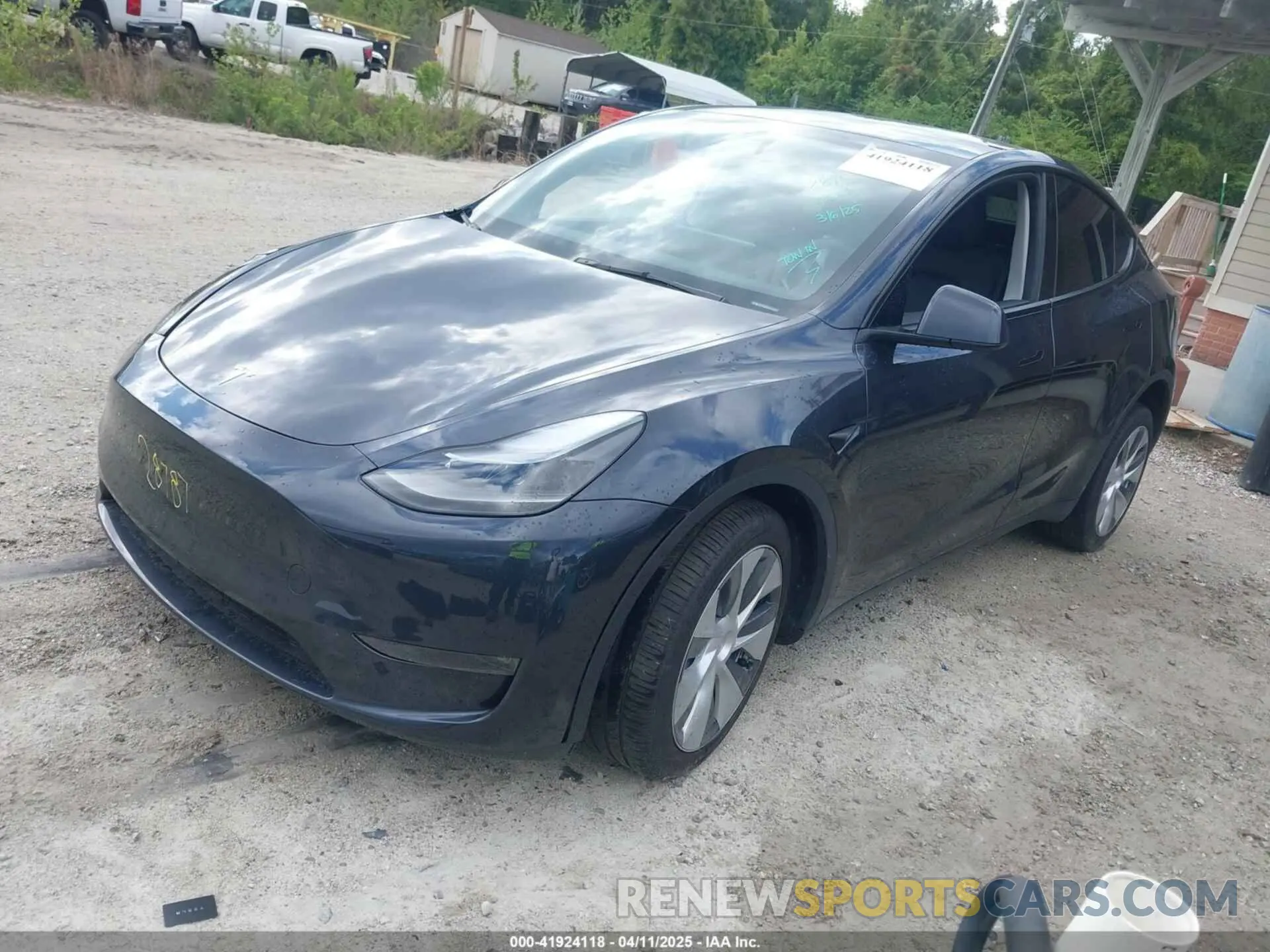 2 Фотография поврежденного автомобиля 7SAYGDEE4RA224106 TESLA MODEL Y 2024