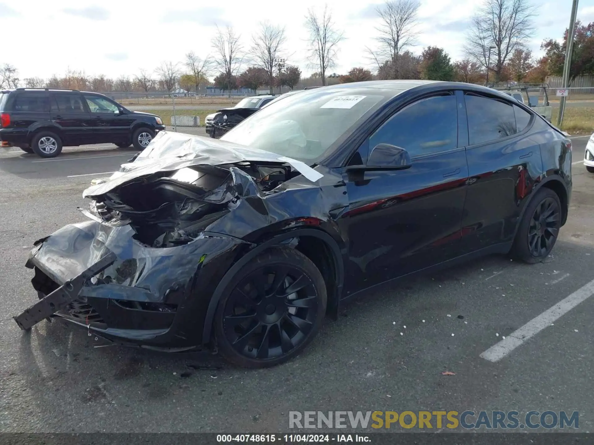 2 Фотография поврежденного автомобиля 7SAYGDEE4RA233940 TESLA MODEL Y 2024