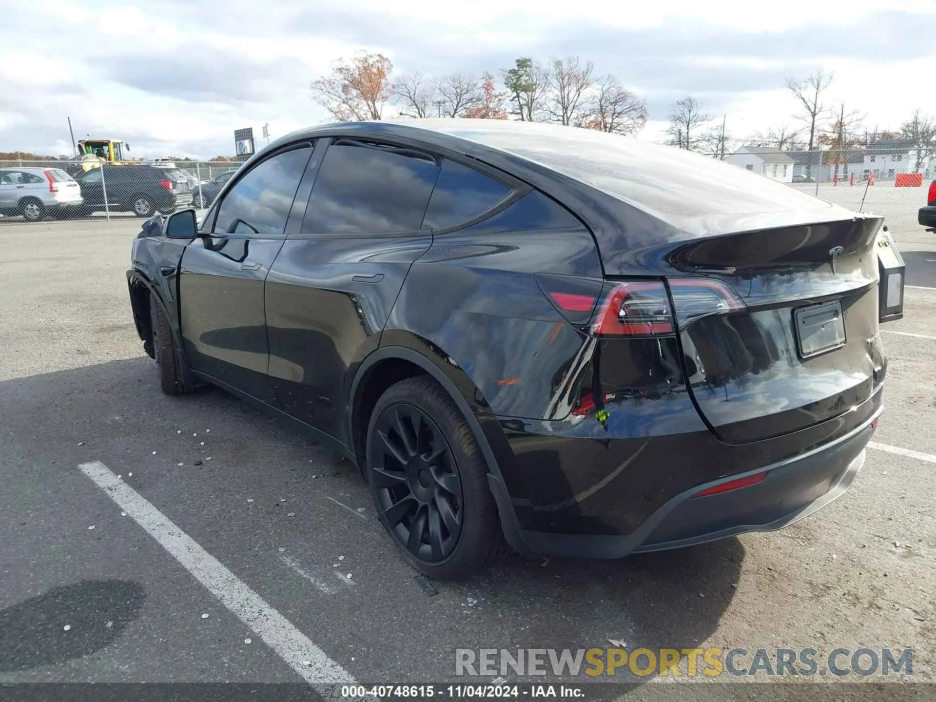 3 Фотография поврежденного автомобиля 7SAYGDEE4RA233940 TESLA MODEL Y 2024