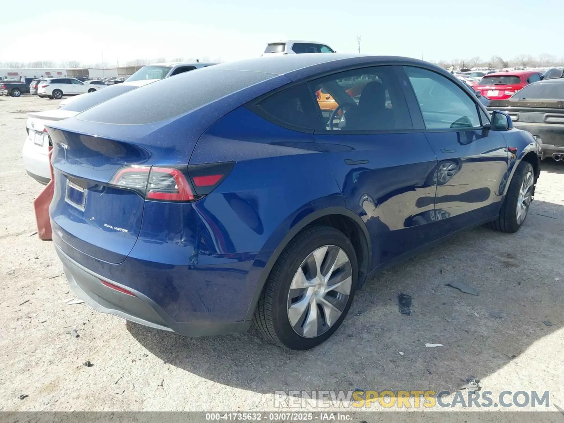 4 Фотография поврежденного автомобиля 7SAYGDEE4RA247417 TESLA MODEL Y 2024