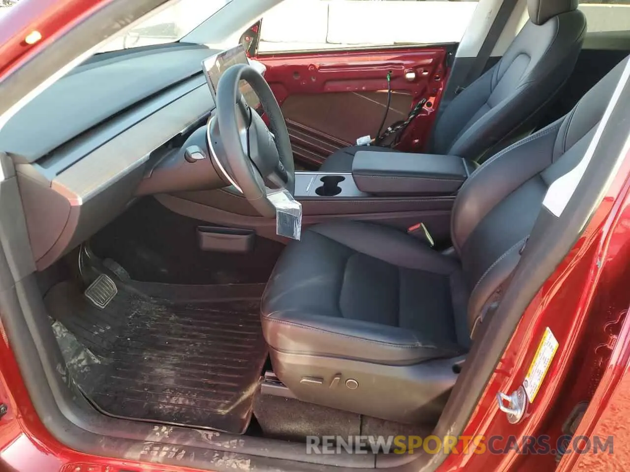 7 Photograph of a damaged car 7SAYGDEE4RA257722 TESLA MODEL Y 2024