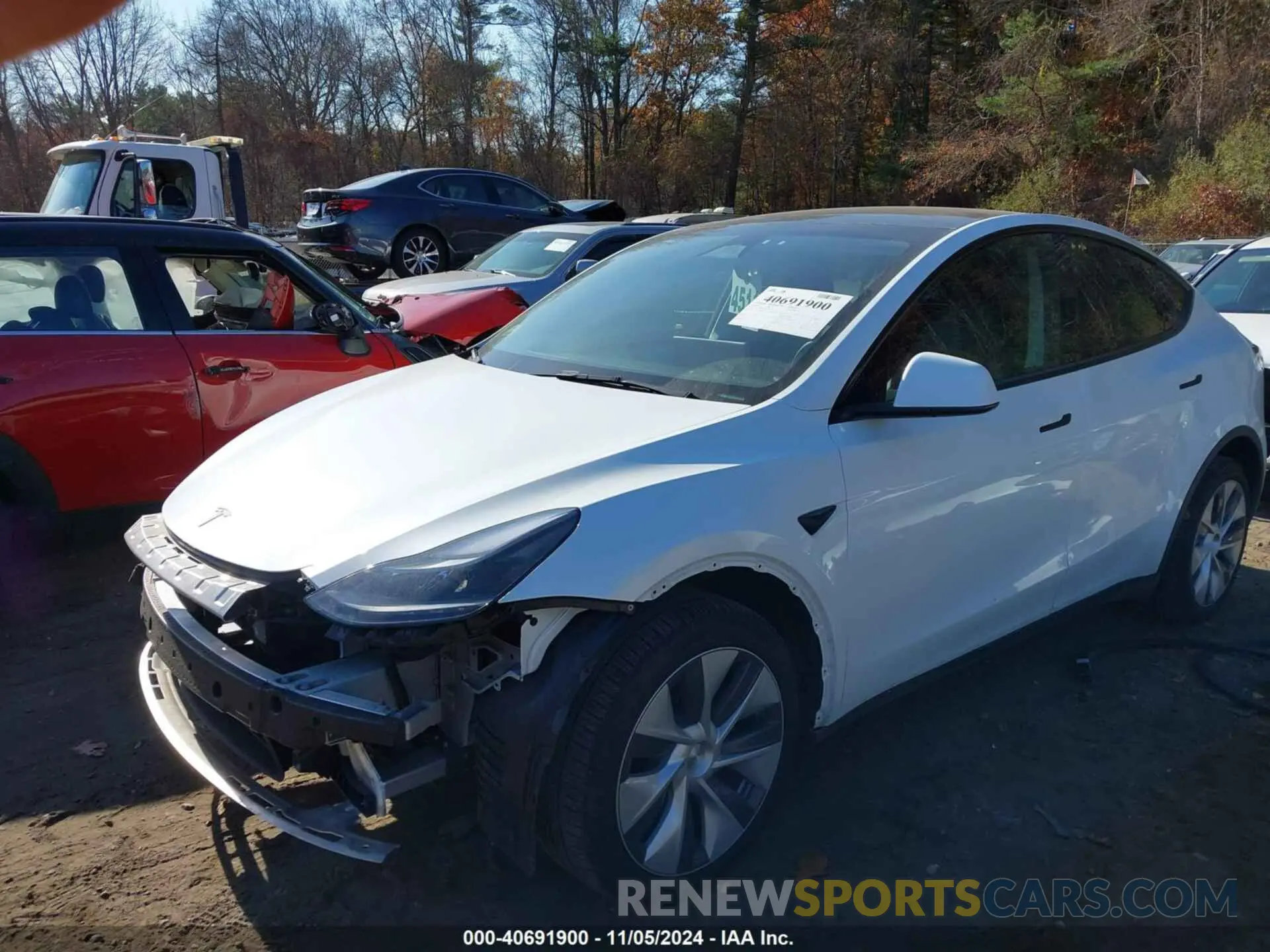 2 Photograph of a damaged car 7SAYGDEE4RA285178 TESLA MODEL Y 2024