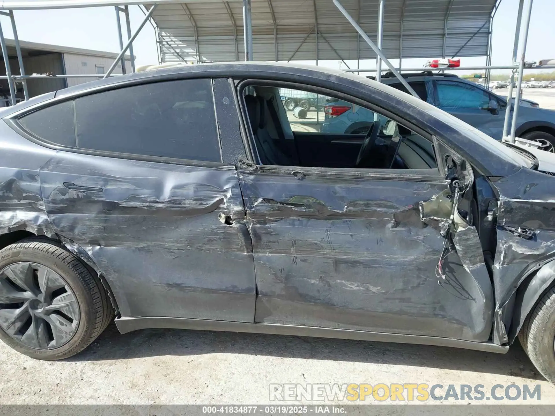 13 Фотография поврежденного автомобиля 7SAYGDEE4RA299775 TESLA MODEL Y 2024