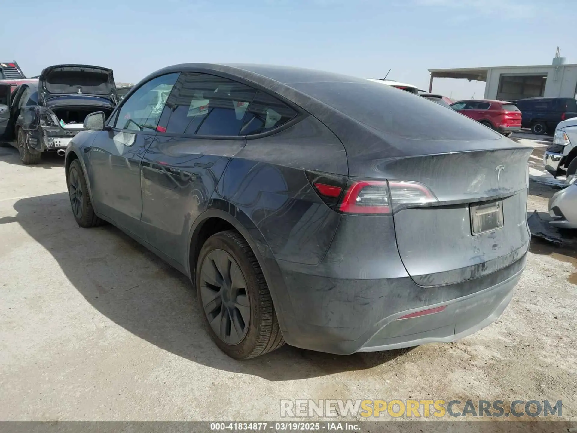 3 Фотография поврежденного автомобиля 7SAYGDEE4RA299775 TESLA MODEL Y 2024