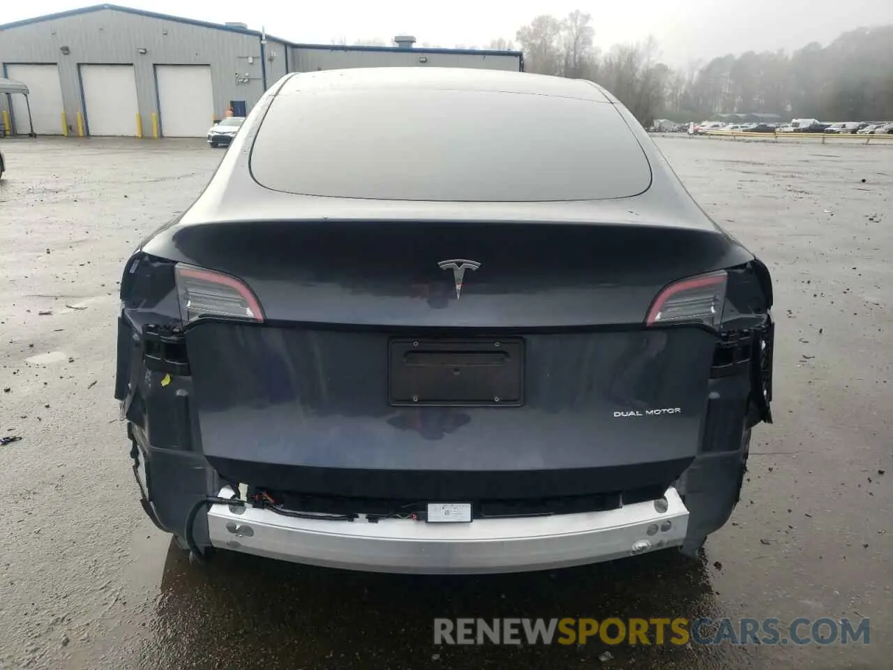 6 Photograph of a damaged car 7SAYGDEE4RA308510 TESLA MODEL Y 2024