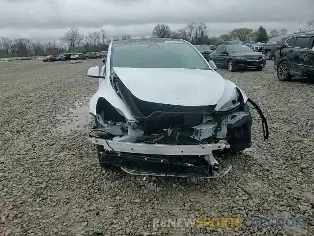 10 Photograph of a damaged car 7SAYGDEE4RA327350 TESLA MODEL Y 2024