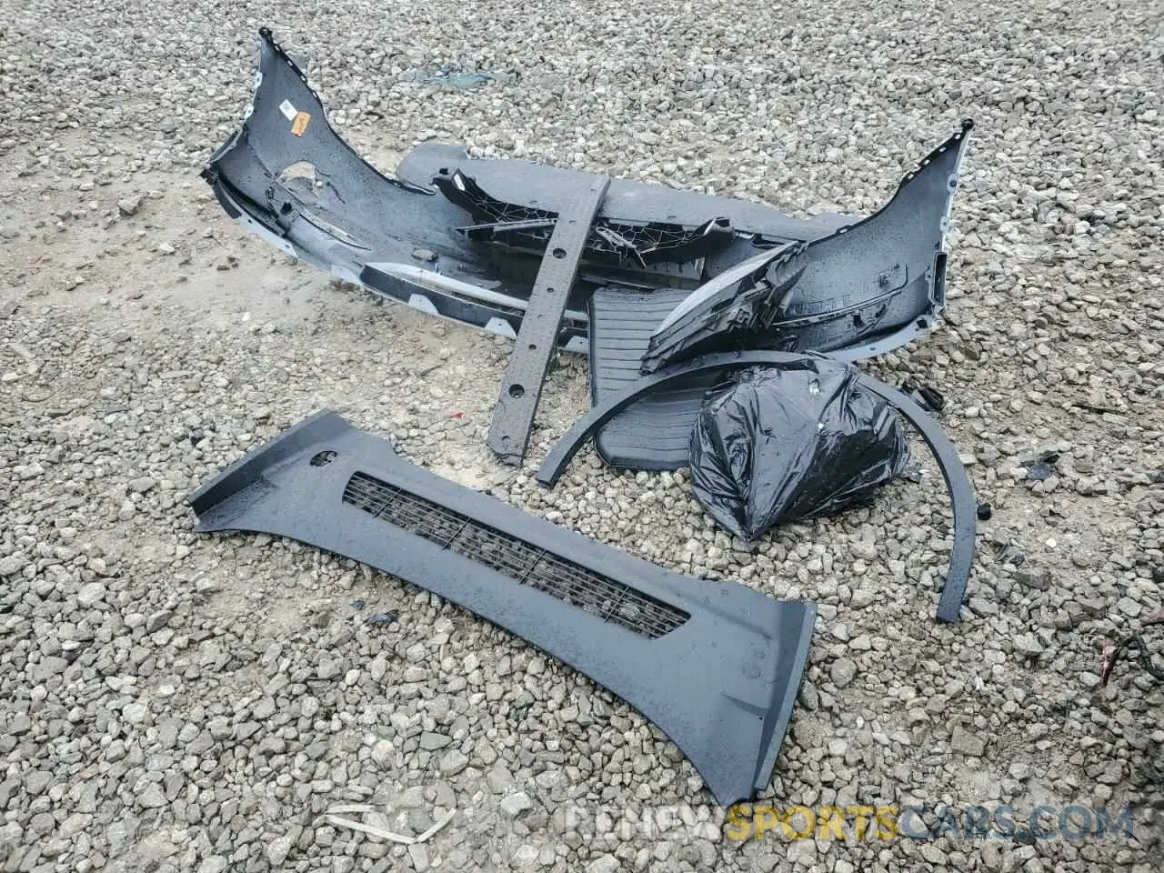 14 Photograph of a damaged car 7SAYGDEE4RA327350 TESLA MODEL Y 2024